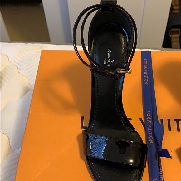 Louis Vuitton Call Back Sandals Heels - Picture 3 of 5
